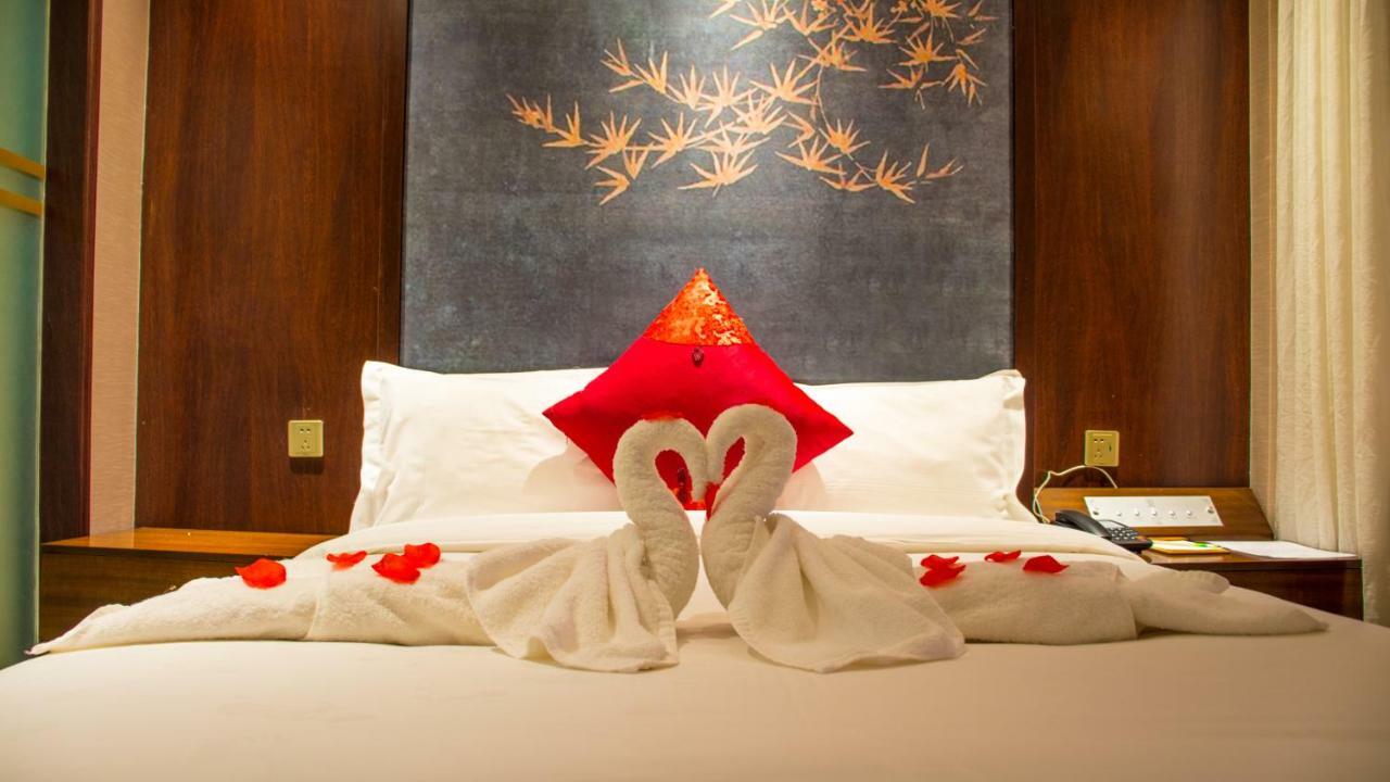 Doof Resort Hotel 麗江市 エクステリア 写真