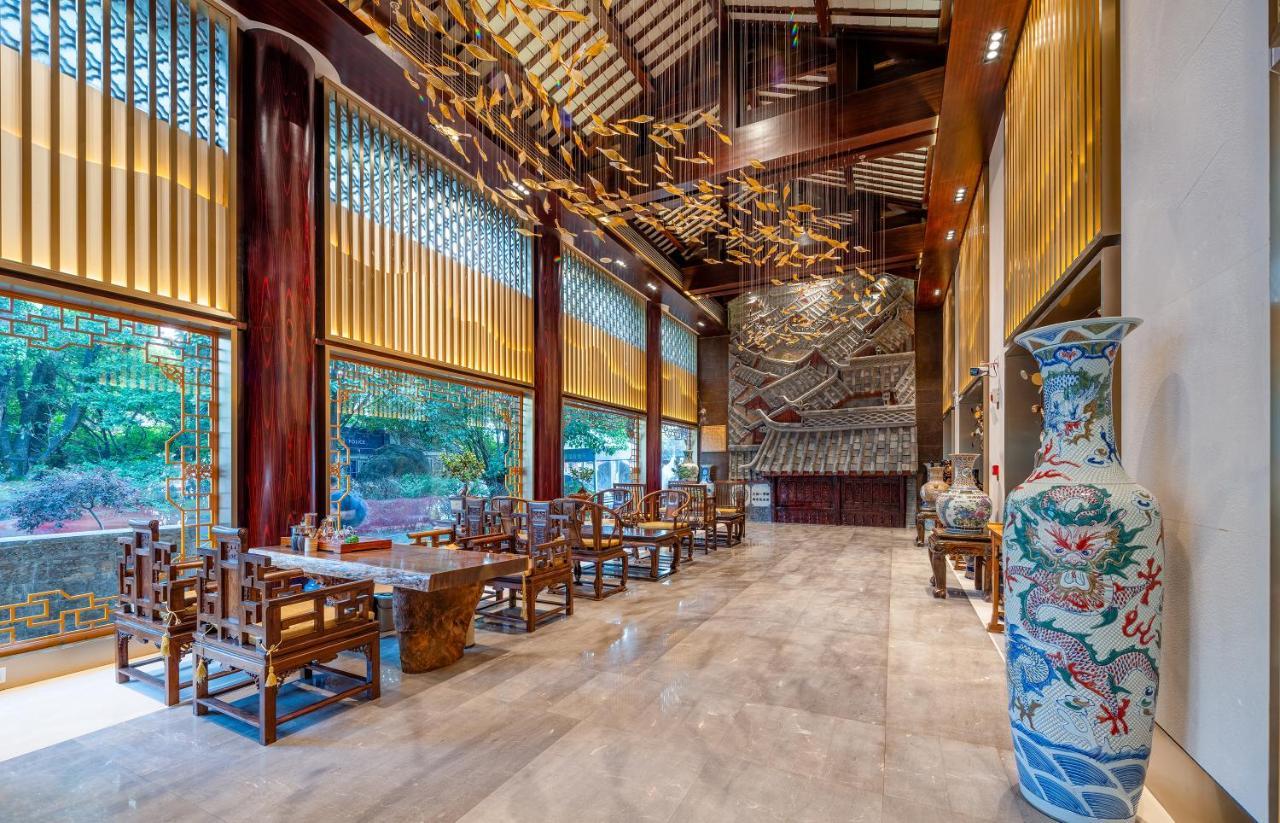 Doof Resort Hotel 麗江市 エクステリア 写真