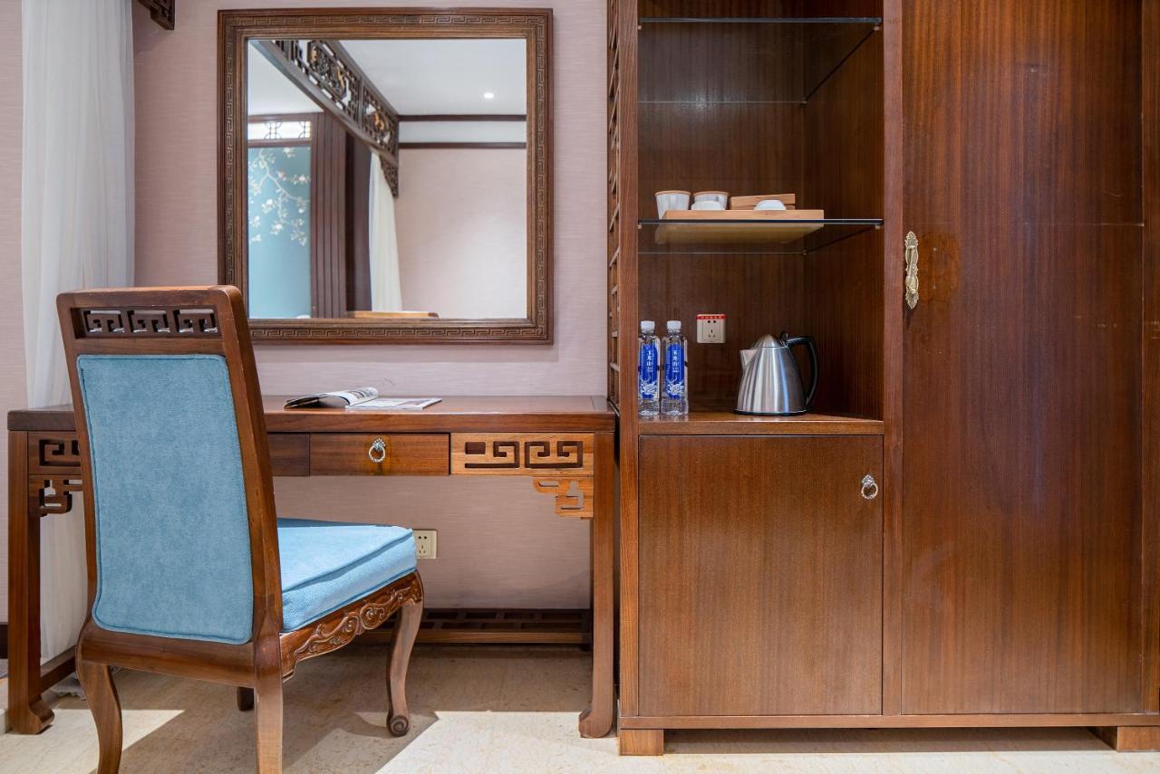 Doof Resort Hotel 麗江市 エクステリア 写真