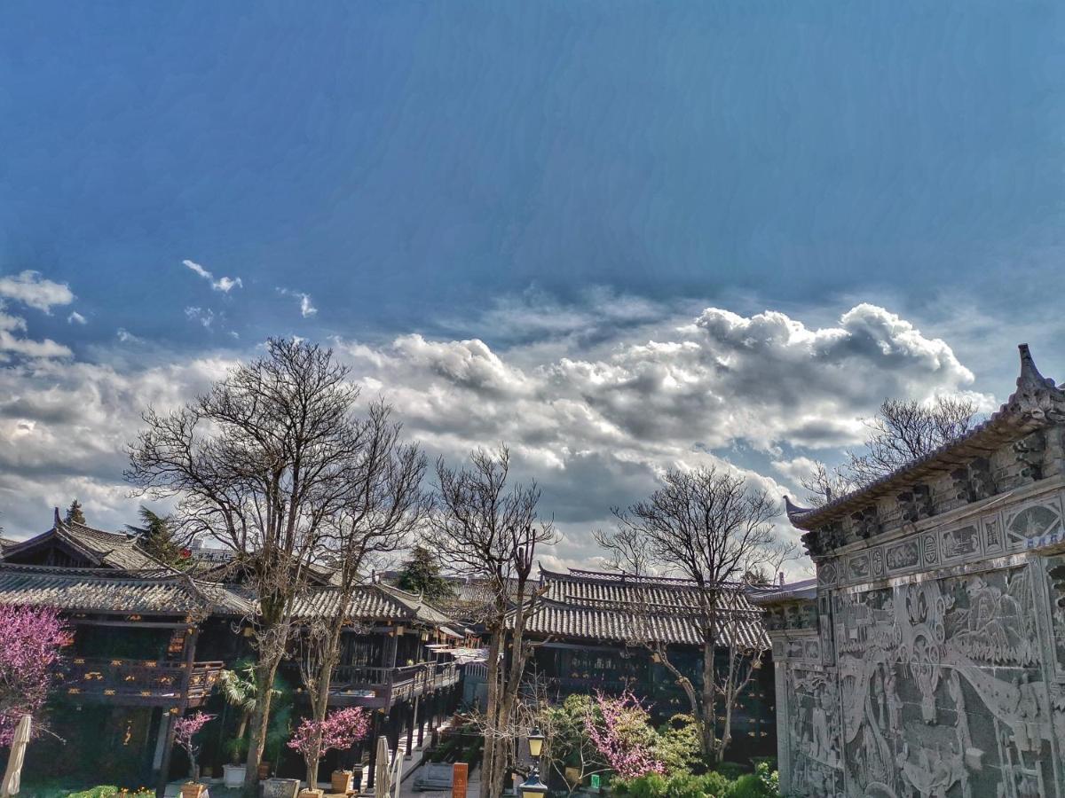 Doof Resort Hotel 麗江市 エクステリア 写真