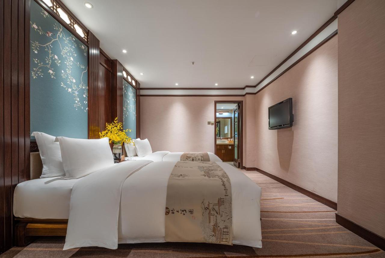 Doof Resort Hotel 麗江市 エクステリア 写真