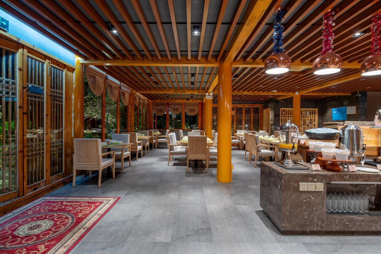 Doof Resort Hotel 麗江市 エクステリア 写真