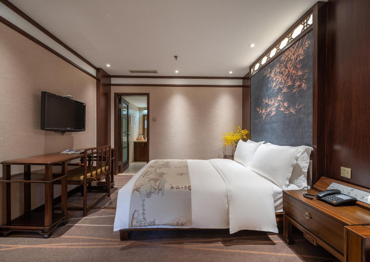 Doof Resort Hotel 麗江市 エクステリア 写真